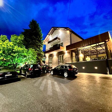 Sunny Corner Apartments Visoko Zewnętrze zdjęcie