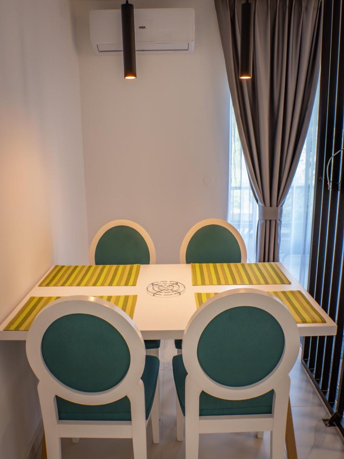 Sunny Corner Apartments Visoko Zewnętrze zdjęcie