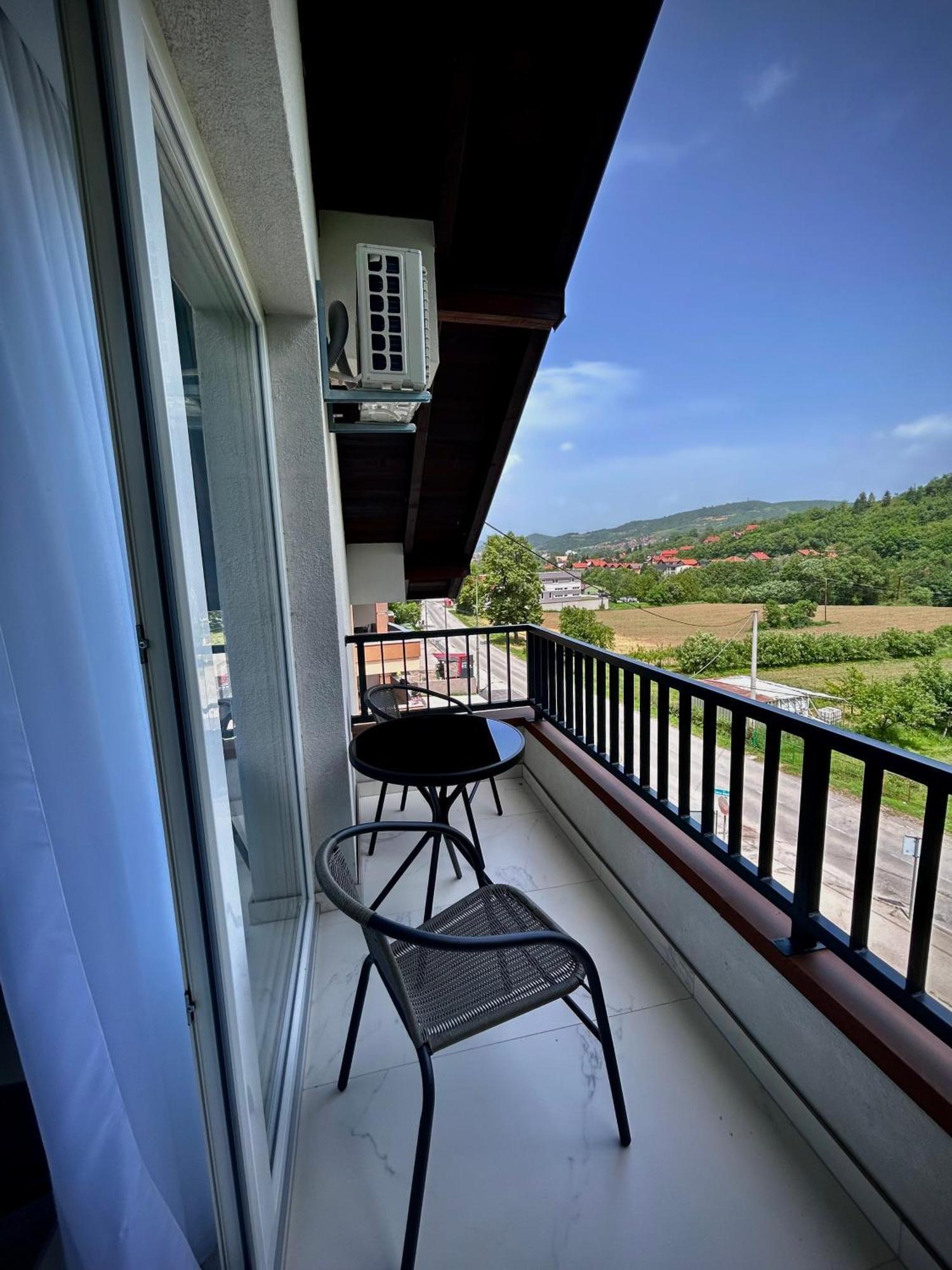 Sunny Corner Apartments Visoko Zewnętrze zdjęcie